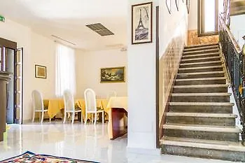 Hotel Luisa 2*