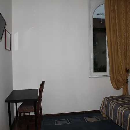 Luisa Hotel 2*