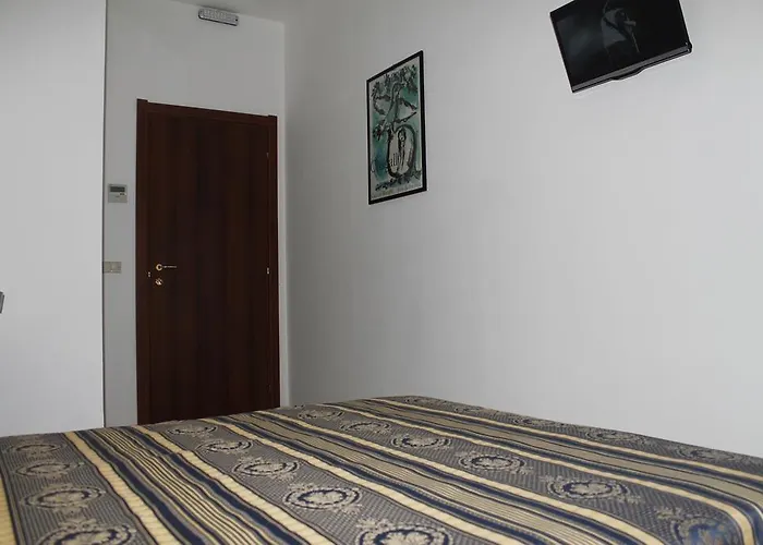 Luisa Hotel 2*