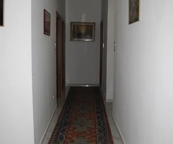 Luisa Hotel 2*