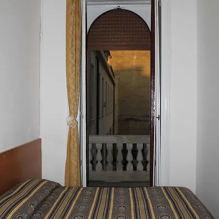 Luisa Hotel 2*