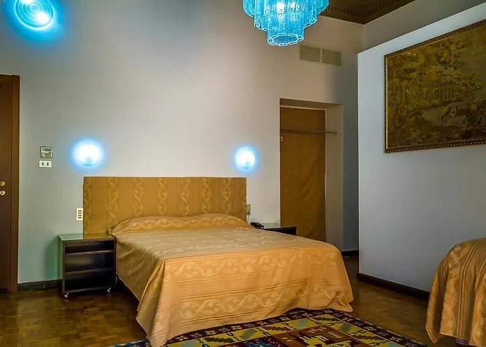 Luisa Hotel 2*
